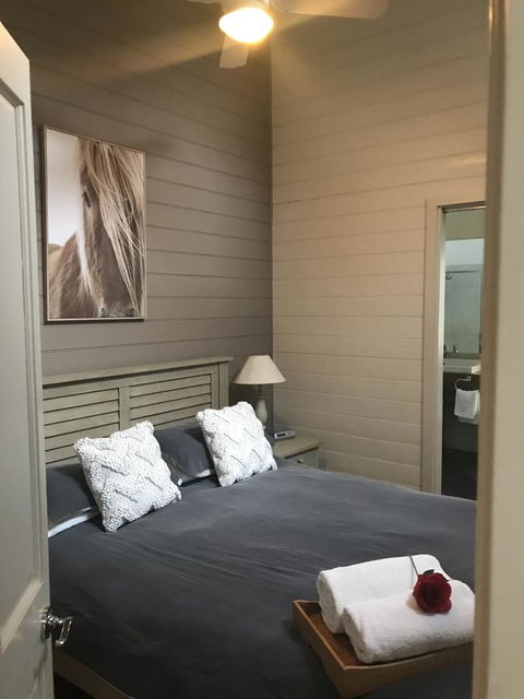 Two Truffles Cottages - Taree Accommodation 4