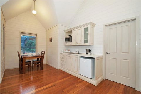 Two Truffles Cottages - Taree Accommodation 14