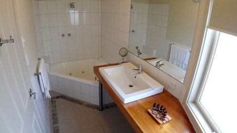 Two Truffles Cottages - Taree Accommodation 15