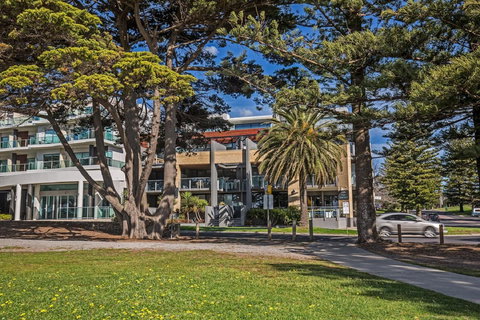 C-Scape Esplanade Cowes - Taree Accommodation 4