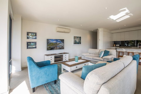 C-Scape Esplanade Cowes - Taree Accommodation 10