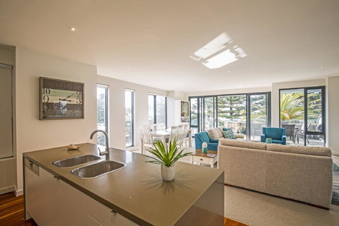C-Scape Esplanade Cowes - Taree Accommodation 8