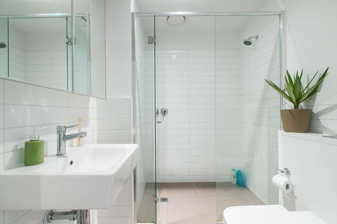 Complete Host The River Apartments - Taree Accommodation 3