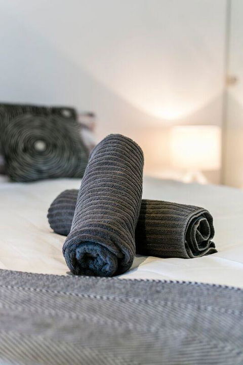 Complete Host The River Apartments - Taree Accommodation 9