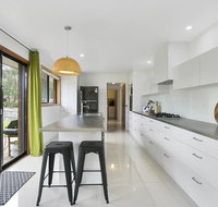 Fairhills - NEW LISTING beautifully styled - Taree Accommodation