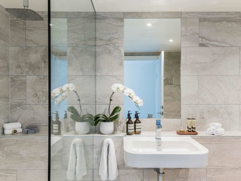Quay West Suites Melbourne - Taree Accommodation 28