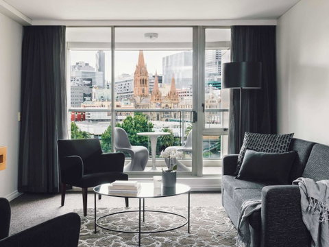 Quay West Suites Melbourne - Taree Accommodation 1