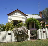 Miss Pym's Cottage - Taree Accommodation