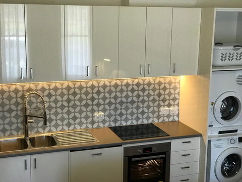 The Botanic Apartments Williamstown - Taree Accommodation 2