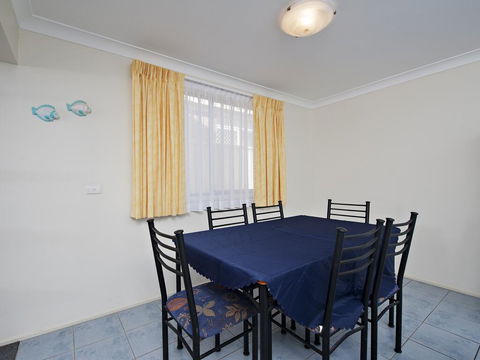 The Breakers, 16B Government Road - Taree Accommodation 3