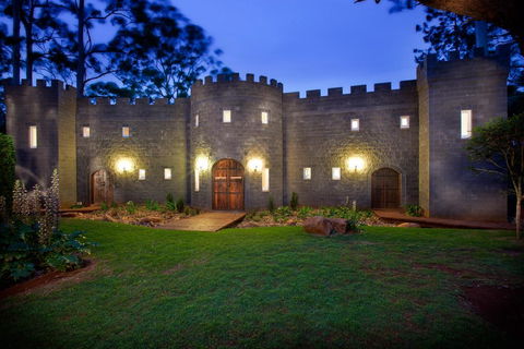 The Castle On Tamborine - Taree Accommodation 0