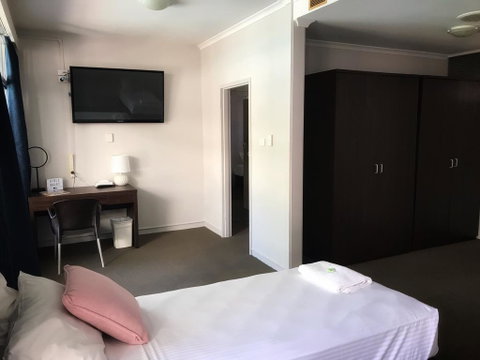 The Cavenagh - Taree Accommodation 2