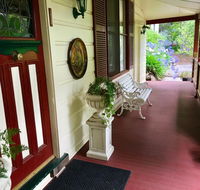 The Chalet Guesthouse And Studio - Taree Accommodation