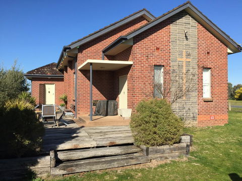 The Church Retreat - Taree Accommodation 0