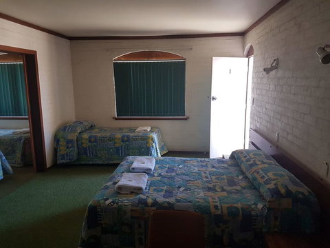 The Club Hotel - Taree Accommodation 3