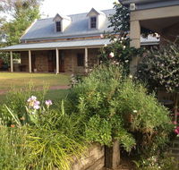 The Coach House on River and Park - Taree Accommodation