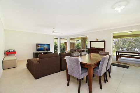 The Corso - Gorokan - Taree Accommodation 2