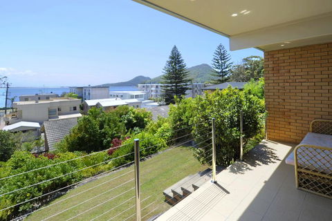 The Crest Unit 1 - Shoal Bay - Taree Accommodation 0