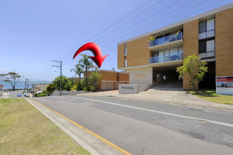 The Crest Unit 1 - Shoal Bay - Taree Accommodation 1
