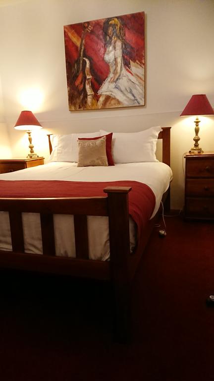 The Empire Hotel - Taree Accommodation 3