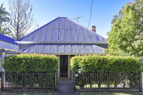 The Grey House - Taree Accommodation 0