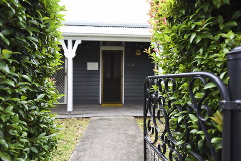 The Grey House - Taree Accommodation 2