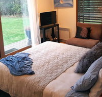 The Gurdies Room with Amazing Sunset Views - Taree Accommodation