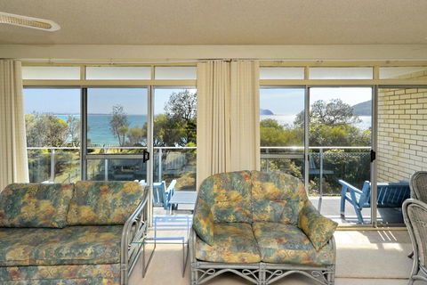 The Helm 4 - Nelson Bay - Taree Accommodation 1