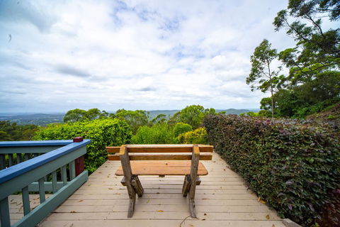 The Hillside House - Taree Accommodation 0