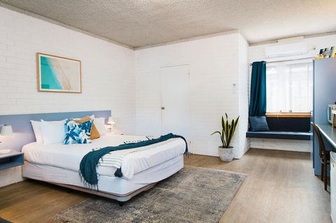 The Med Crescent Head - Taree Accommodation 0