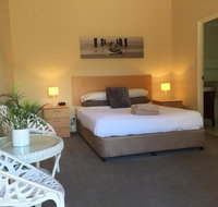 The Nosh  Nod - Howick Street - Taree Accommodation