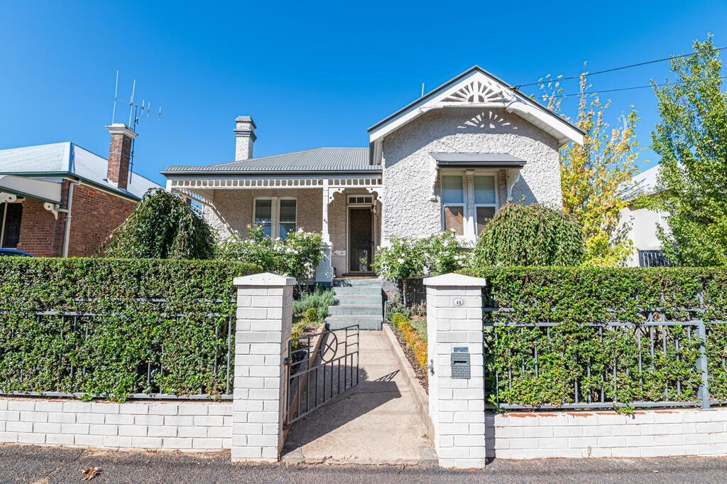 Spring Hill ACT Taree Accommodation
