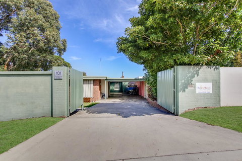 The Point - Taree Accommodation 2