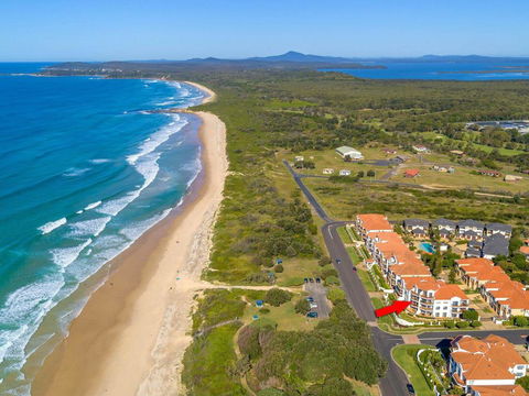 The Sands 7- Great Views Across The Ocean - Taree Accommodation 0
