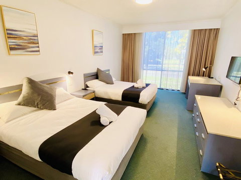 The Select Inn Penrith - Taree Accommodation 1