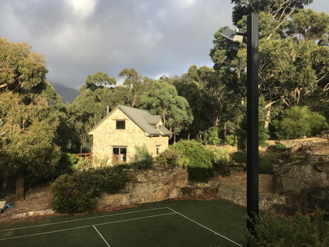The Stone Cottage (with Tennis Court) - Taree Accommodation 2