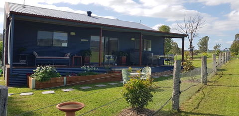 The Wattle Lodge - Taree Accommodation 0
