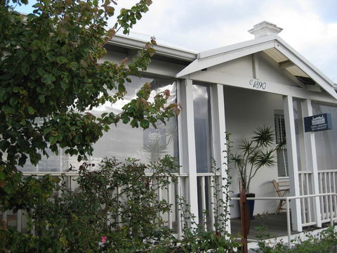 Three Chimneys Bed And Breakfast Boutique Guest House - Taree Accommodation 0