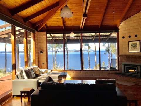 Tinderbox Cliff House - Taree Accommodation 1