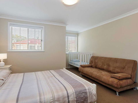 Tomaree Townhouse', 5/26-28 Tomaree Street - Large Air Conditioned Townhouse & WIFI - Taree Accommodation 2
