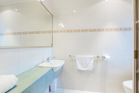 Tonsley Hotel - Taree Accommodation 2