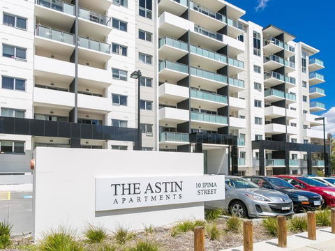 Tranquil, Relaxing Forrest Style Apartment - Braddon CBD - Taree Accommodation 2