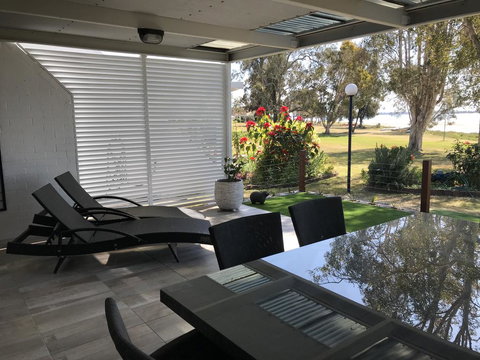 TREAT YOURSELF To Something Special! - Taree Accommodation 3