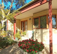 Treetops Hideaway - Taree Accommodation