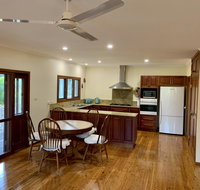 Tropical Styling - Taree Accommodation