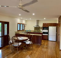 Tropical Styling - Taree Accommodation