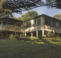 Tuckers Rocks Cottage - Taree Accommodation