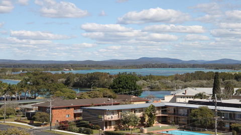Twin Pines 701 - CBD Location - Taree Accommodation 1