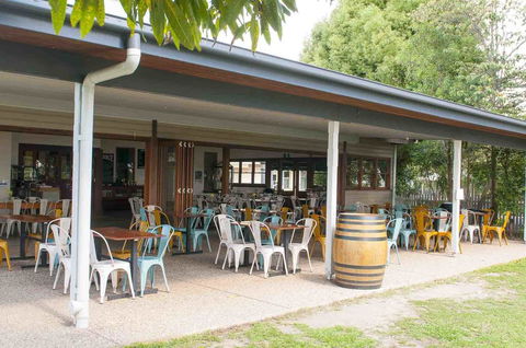 Ulmarra Hotel - Taree Accommodation 3