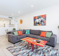 Urban Jungle Executive Apartment in Heart of CBD - Taree Accommodation
